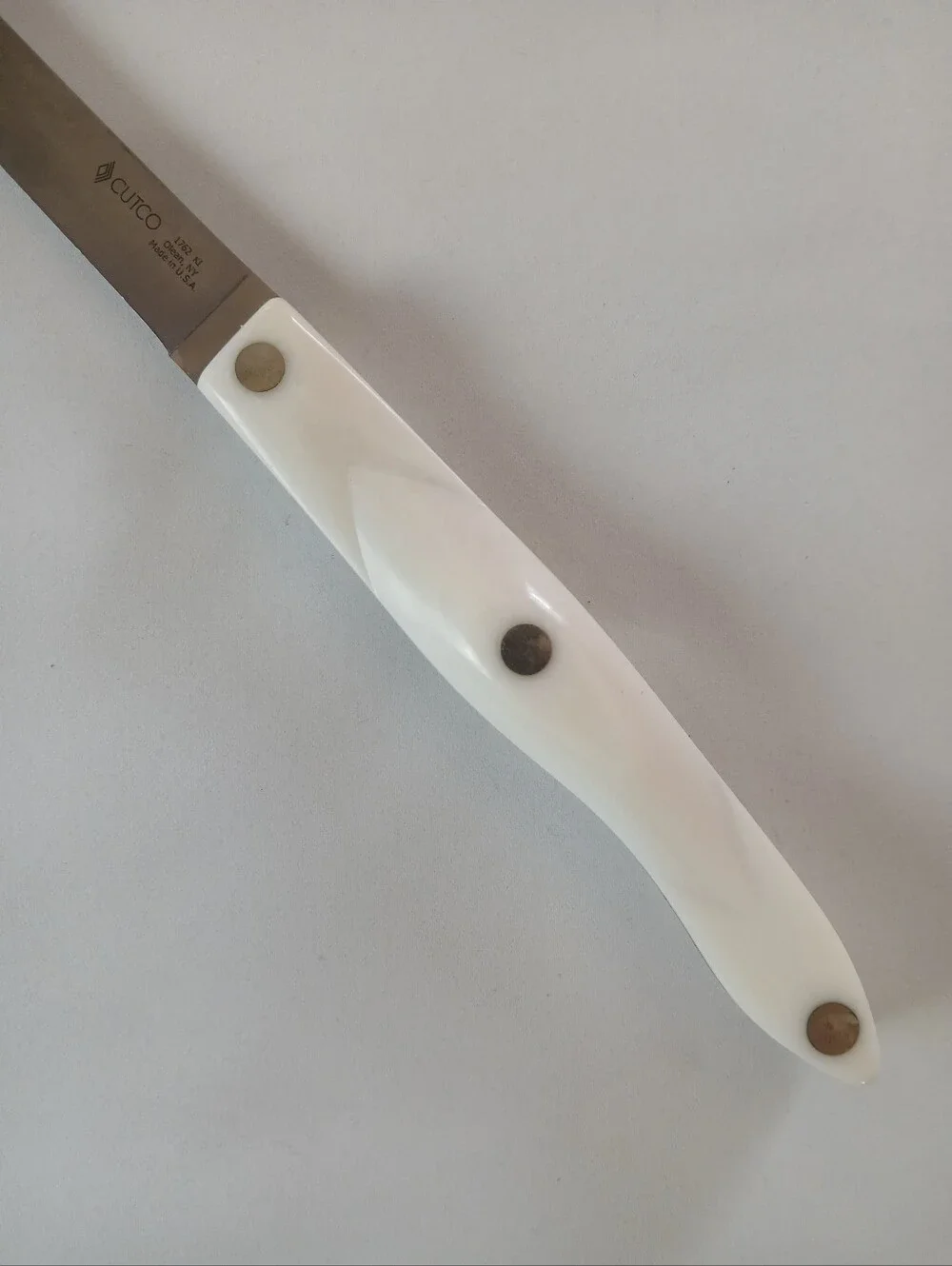 Cutco 1762 KI Slicer Knife With White Pearl Colored Handle